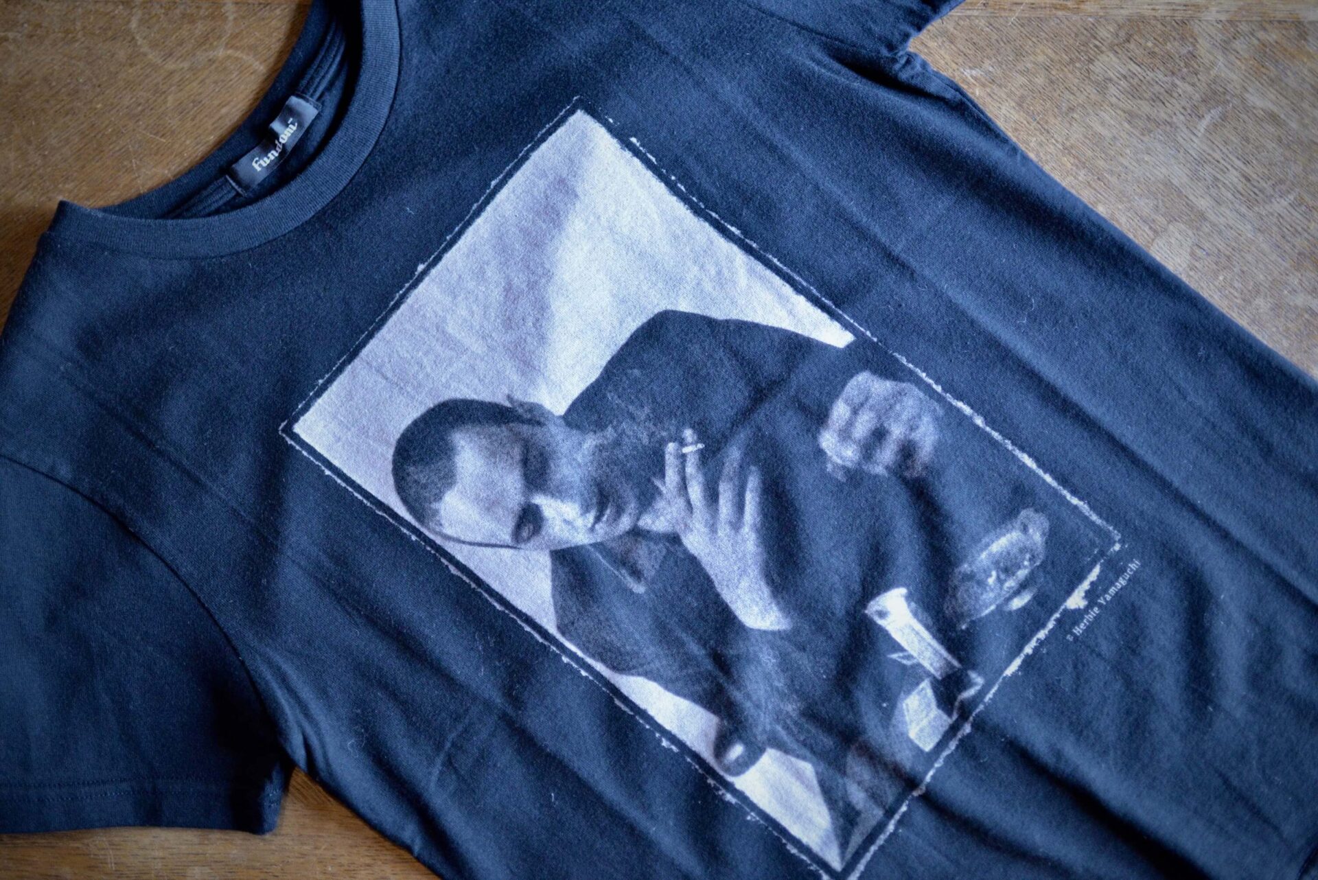 バンドTシャツ